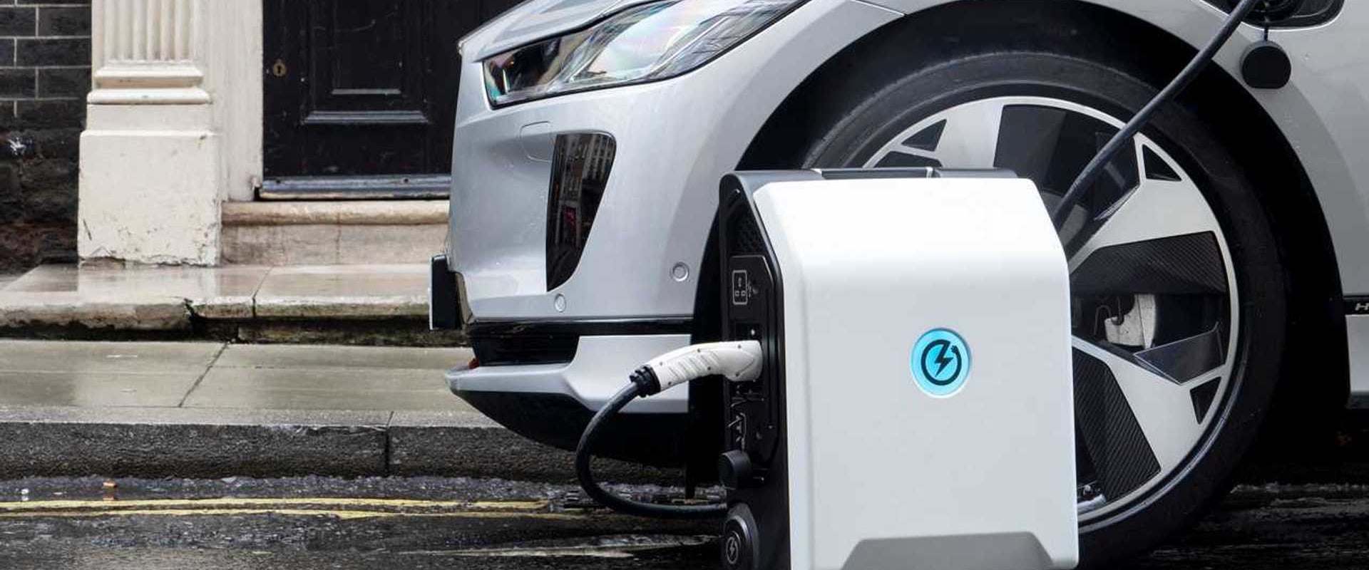 Portable Chargers for Electric Cars: What You Need to Know